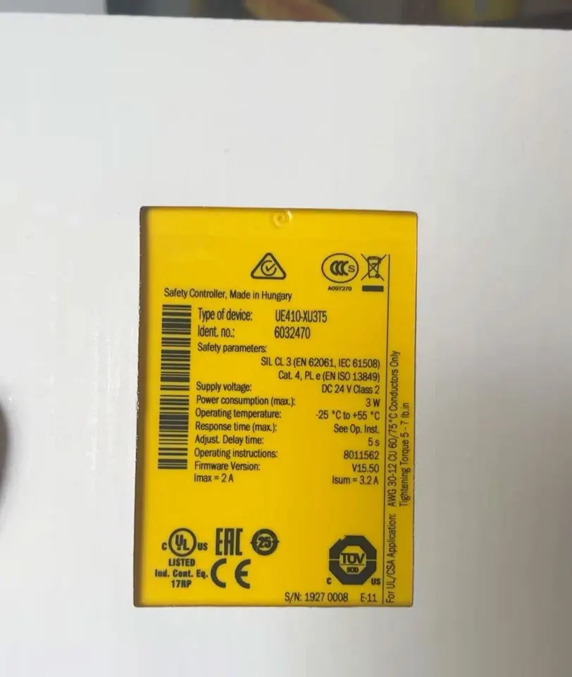 100% New and Original  UE410-XU3T5 Safety Relay fast delivery Warranty One-year