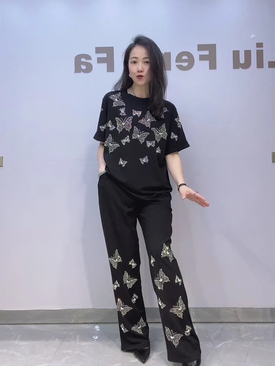 

Summer New Bead Crew Neck Half-Sleeve Top and Pants Sets Women's Outfits Balck Fashion Wide Leg Pants Two-piece Sets
