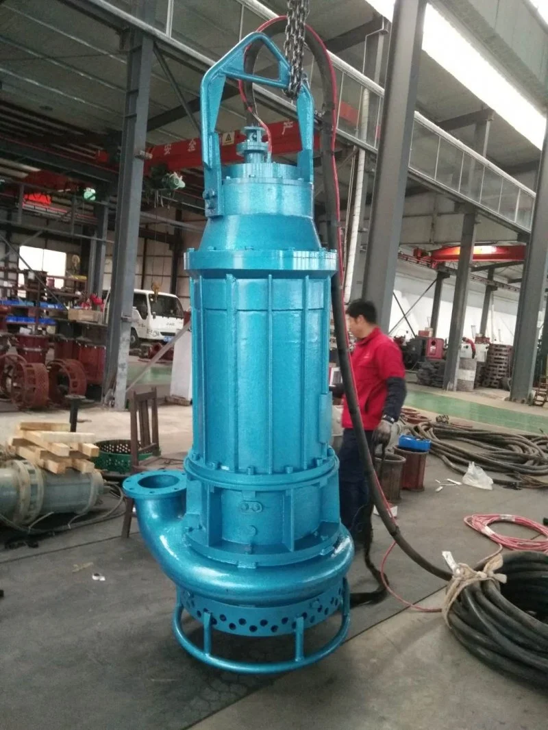 مضخة طين نعرات غاطسة مع شفرة قطع لشفط رمل مياه الصرف الصحي الحمأة