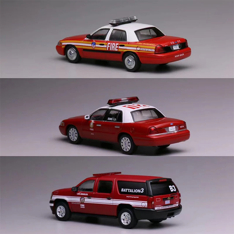 596 escala 1:64 motor de bombeiros Los Angeles Suburban CV New York Fire Victoria Simulação Liga Modelo de carro Display Presente colecionável