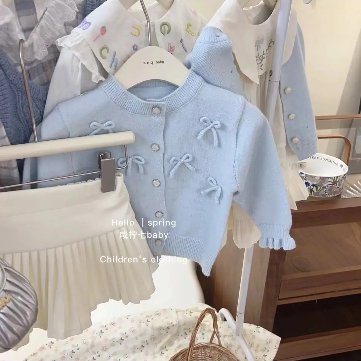 Korean Sweater 2024 Spring and Autumn Fashion New Girls Thin Bow Childrens Blue Knitted Cardigan Jacket