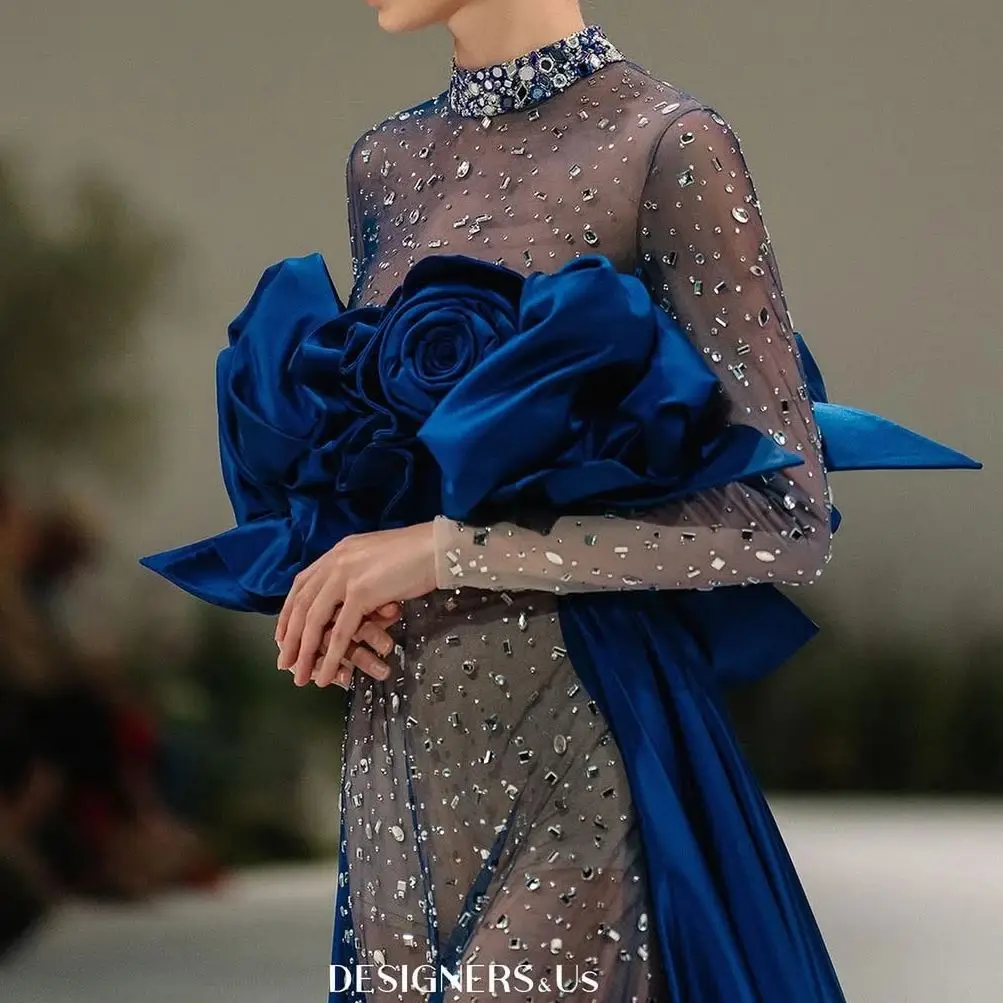 

FATAPAESE Customized Floral Opulence Gown Featuring a Sleek Straight-cut Adorned with Dazzling Beaded Stones Silk-satin Corset