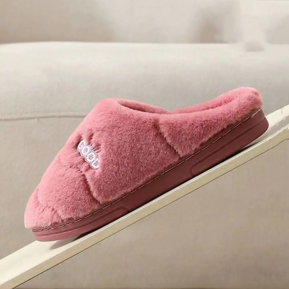 Zapatillas de felpa cálidas con bordado Kawaii para mujer, pantuflas de interior de invierno con letras de conejo, cómodas y esponjosas para el hogar