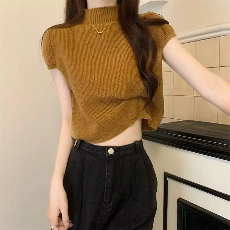 

2025 Summer New High-quality Korean Style Versatile Simple Style Design and Thigh-neck Sleeveless Knitted Sweater