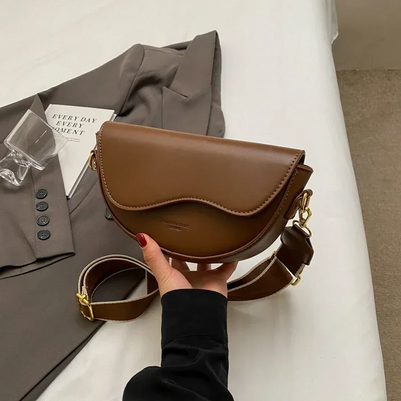 Advanced and Western Style Light Luxury Niche Design Underarm Saddle Bag Women's 2024 Single Shoulder Crossbody Bolso Pequeño