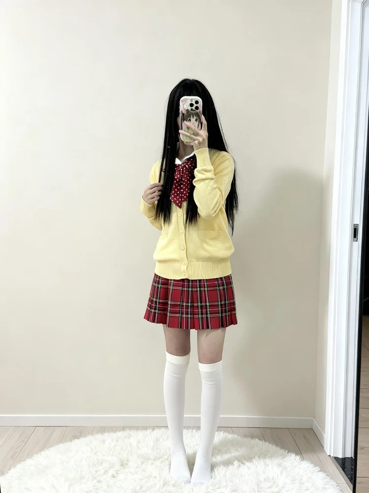 

Теплый вязаный комплект JK с длинным рукавом и юбкой в клетку для женщин, осенне-зимний модный костюм, школьный стиль, на пуговицах...