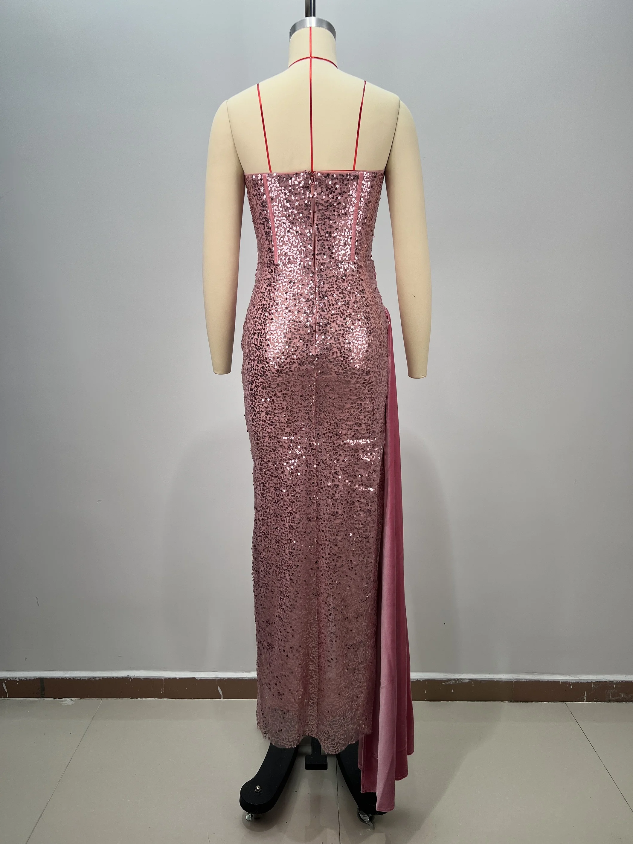 ผู้หญิงสีชมพูผ้าพันคอแขนกุดชุดราตรี SHEER Applique คริสตัลเลื่อมลูกปัดสําหรับชุดราตรีอย่างเป็นทางการ Gala Dress ​