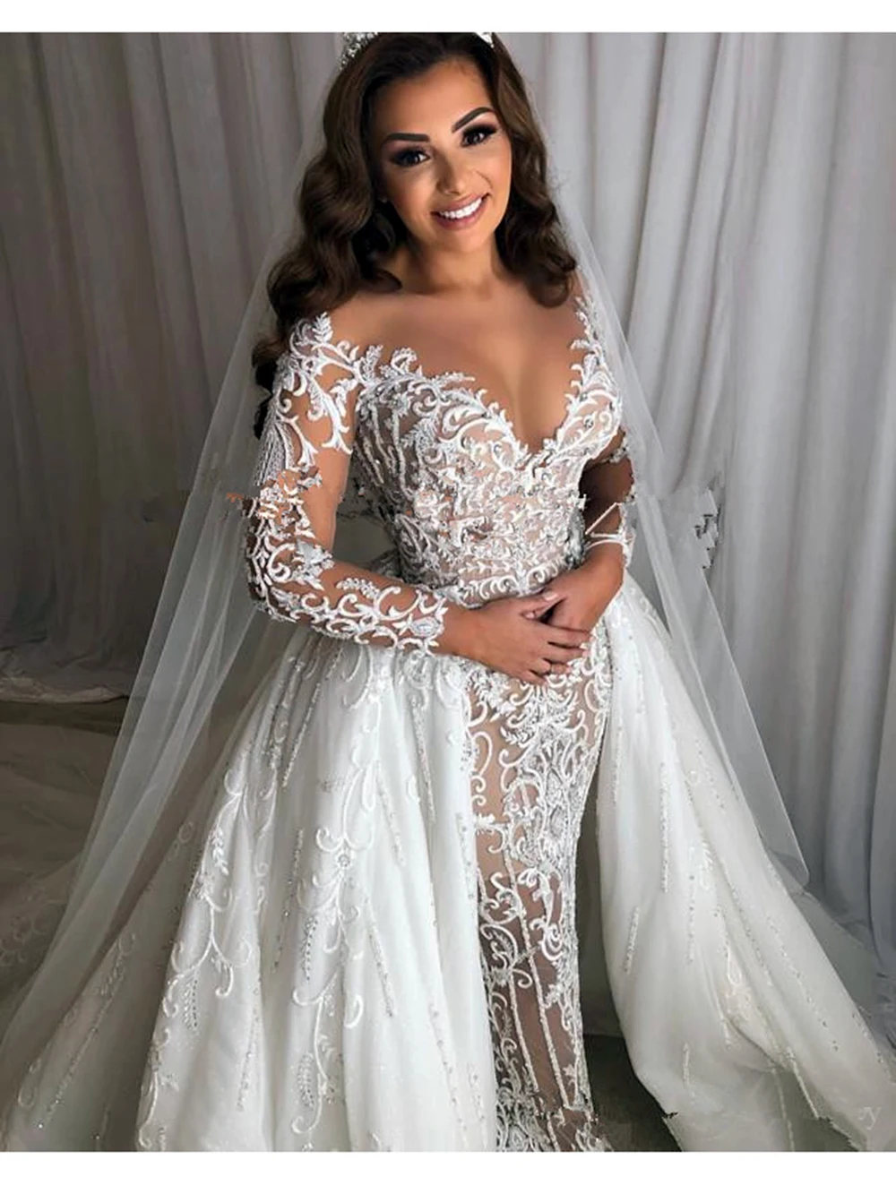 

Middle East Mermaid Wedding Dresses with Detachable Train Plus Size Sheer Long Sleeves Lace Applique African Wedding Gowns