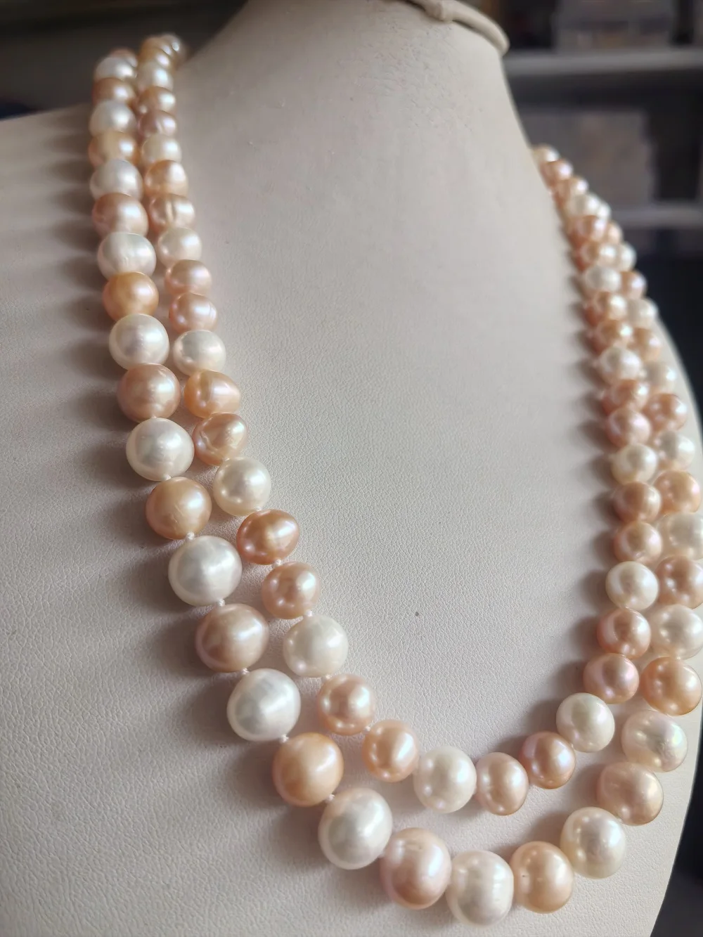 Double row seawater Genuine 8-9mm 9-10mm Natural Multicolor AAA Round Pearl Neck 18 '' 14k gold clasp Multiple sizes