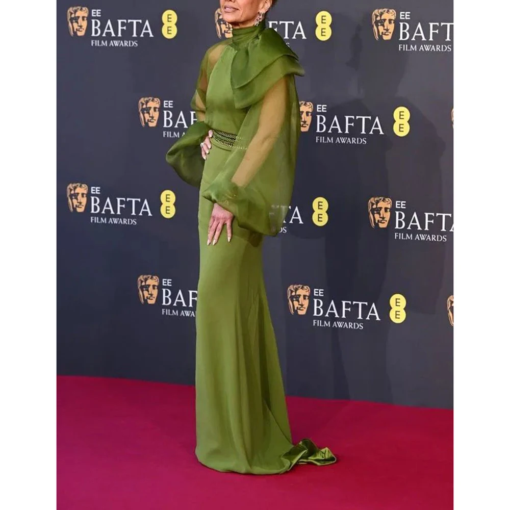 Elegante abito da ballo da donna verde oliva, collo alto, maniche lunghe, lunghezza fino al pavimento, abito a sirena, abito da sera per la festa della mamma