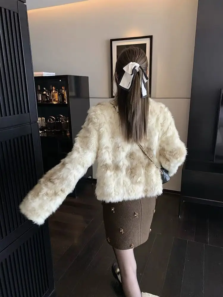 

Серые пальто из искусственного меха, женские модные пляжные молодые красивые облегающие модели с разрезом и краями, уютные полые регланные фиолетовые базовые тенденции