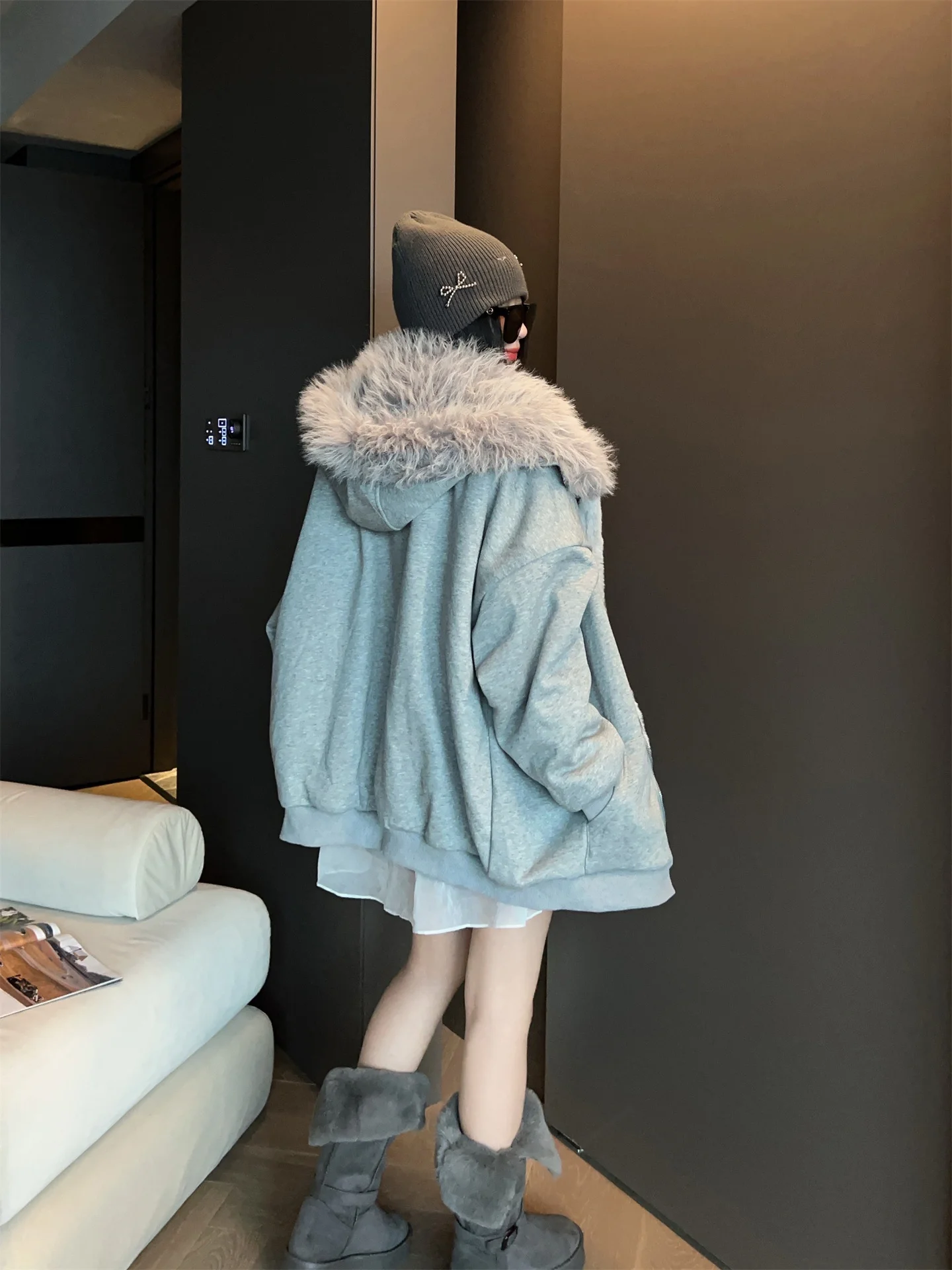 

Faionable Furry Hoodie Jaet Women's Loose Thiened Autumn Winter New Sle Long Sve Mid-Length Zipper Closure Coat
