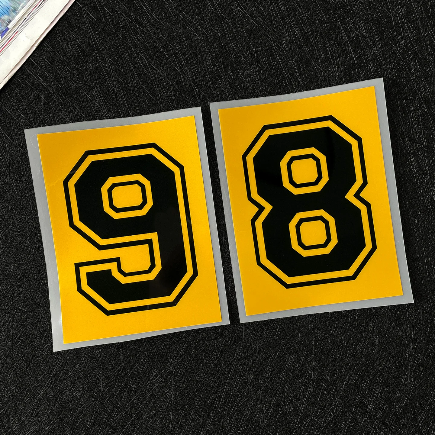2 Peças/1 Conjunto de Adesivos Vinílicos Refletivos com Números Árabes de 0 a 9, Adesivo Impermeável para Motocicleta, Carro, Capacete, Scooter, Decor