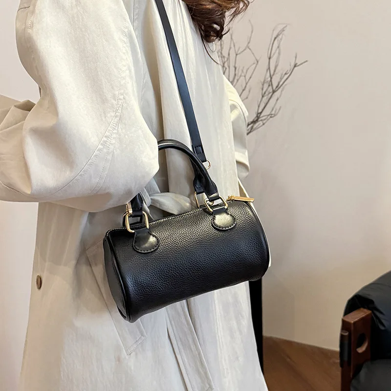 

2025 New Luxury Women's Handbag, Genuine Leather Multi-way Shoulder Crossbody Purse, Vintage Chic Large Capacity Tote for Work