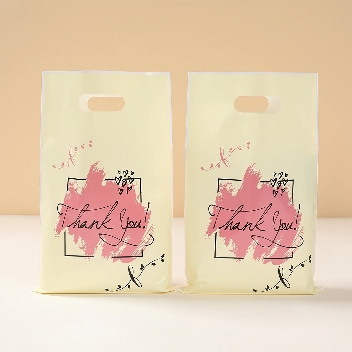 10/25/50 قطعة شكرا لك حقائب اليد البيج شكرا لك أكياس تغليف الهدايا أكياس الهدايا الصغيرة لمستلزمات الأعمال الصغيرة ديكور عيد الميلاد