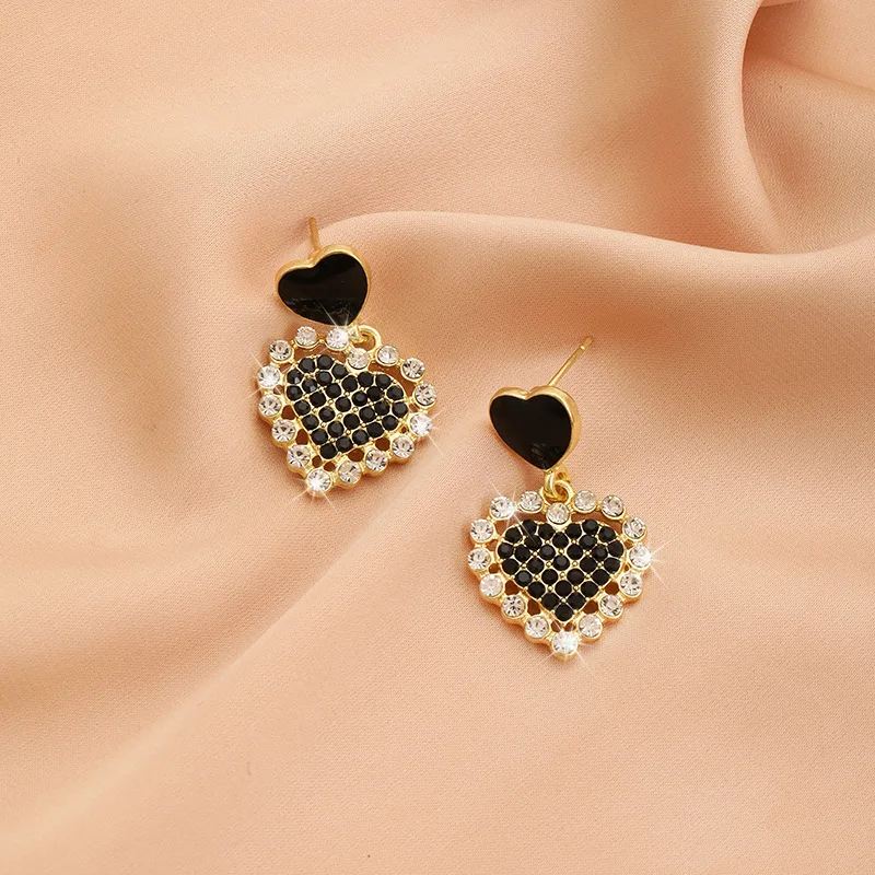 Rhinestone Heart Drop Earrings Black Heart Earrings Simple Sense 925 silver Needle Luxury Stud Earrings for Women