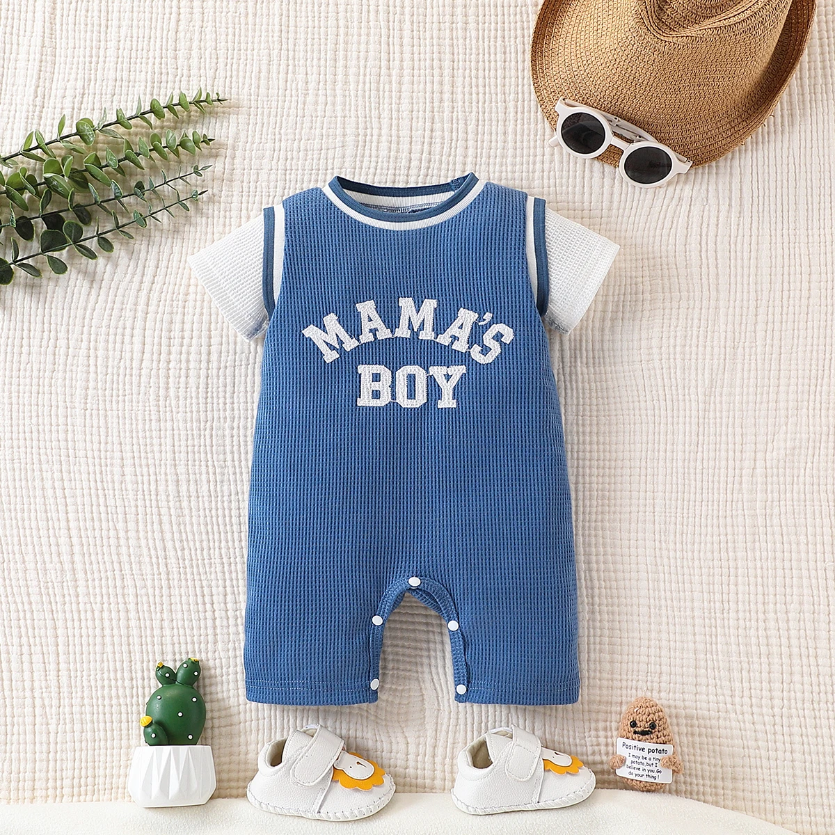 Male baby casual sports English letter embroidery craft ribbed round neck short sleeved jumpsuit shorts, spring and summer