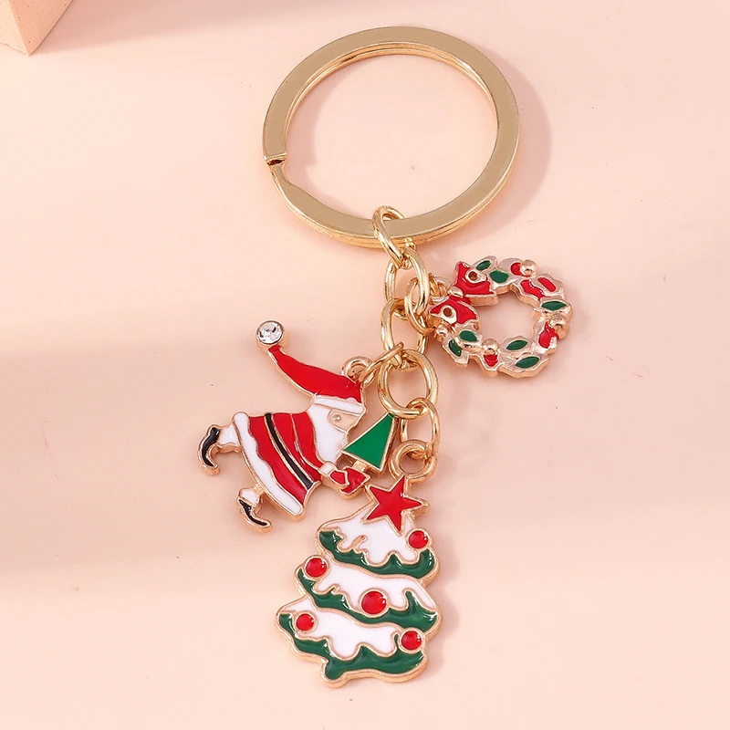 Cute Santa Claus Keychains Enamel Christmas Tree Wreath Keyrings Festival Gifts for Women Men Handbag Pendants Key Chains