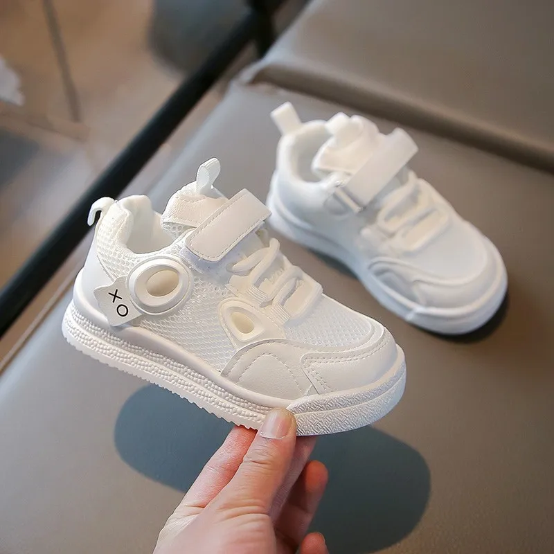 

Boys Girls School White Sneakers 2026 New Summer Kids Hollowed-out Mesh Casual Shoes Soft Sole Comfort Outdoor Play Daily Wear