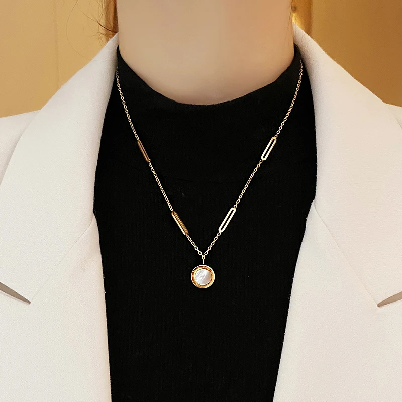 Classic Fashion Stainless Steel Roman Digital Wafer Pendant Necklace 2023 Fashion Jewelry Christmas Party Women\'s Sexy Necklace