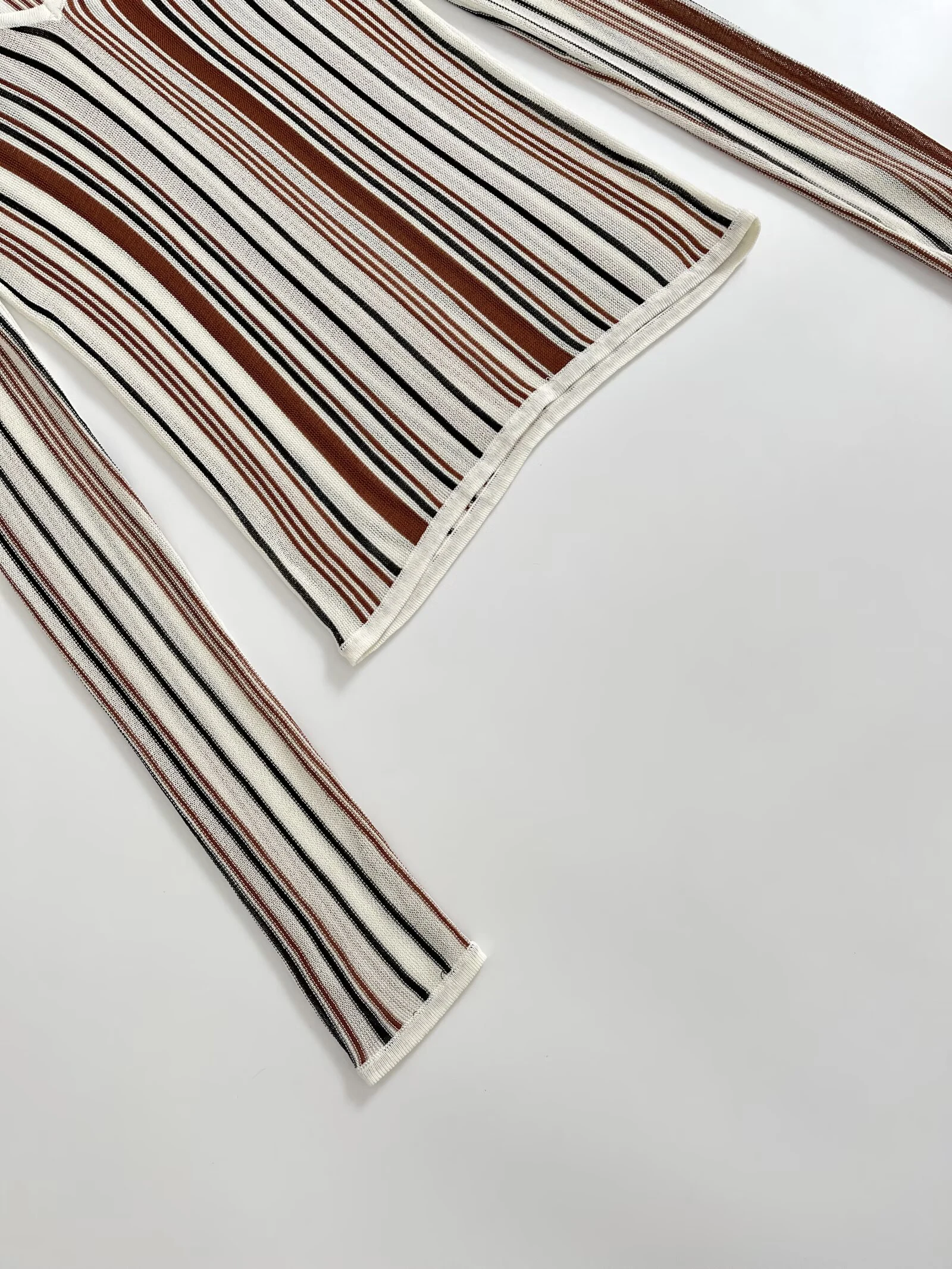 ZERAINS 2025, Herbst, neue Damen-Strickpullover mit lässigem Temperament, einfacher Leinenmischung, V-Ausschnitt und langen Ärmeln