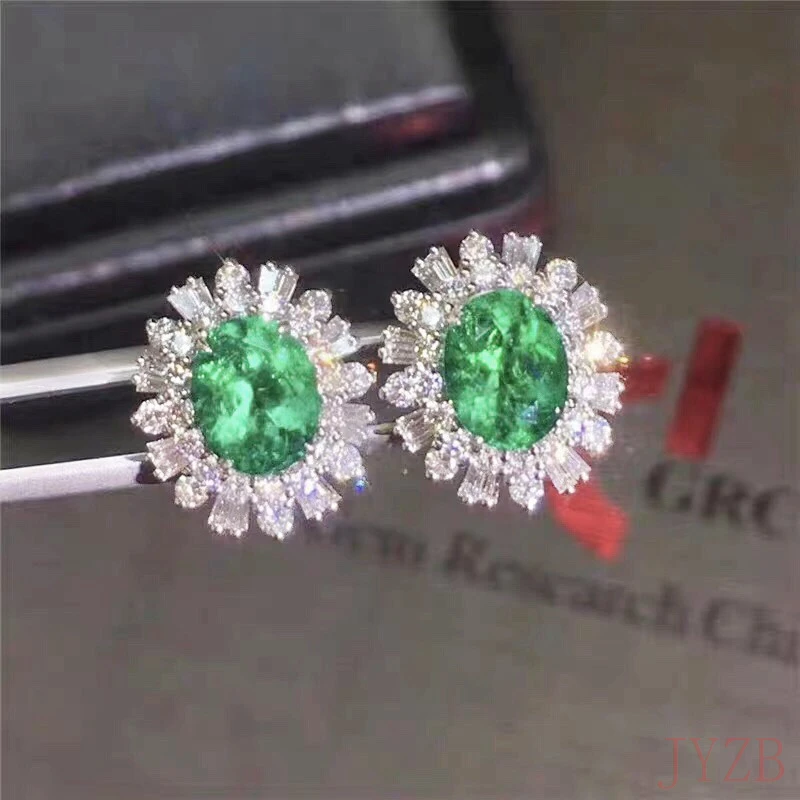 Exquisite luxury multi-layer shining high-level feeling light luxury natural emerald earrings beautiful sterling silver earrings