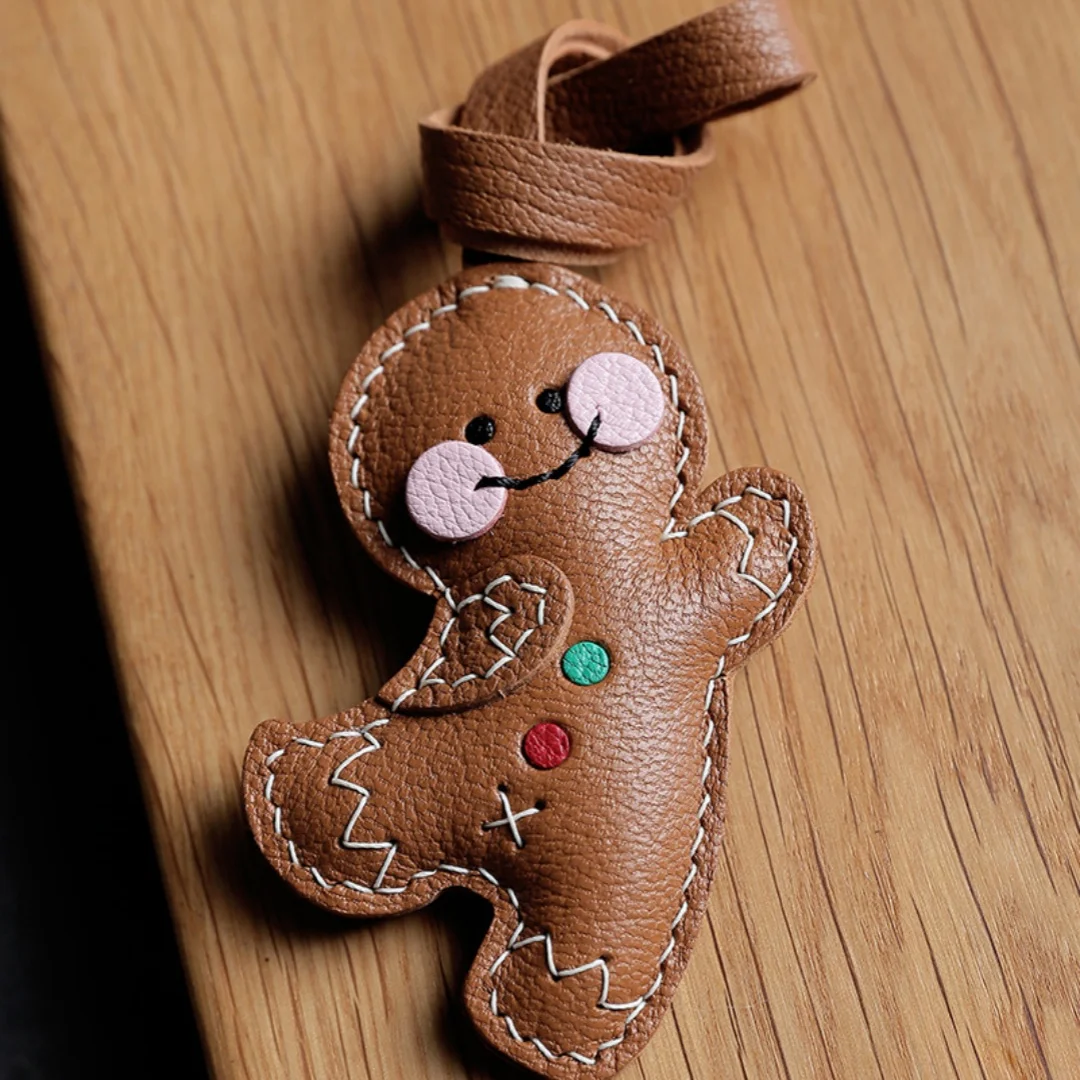 【2pcs】Gingerbread Man Leather Keychain, Cute Handmade Christmas Cookie Figure Pendant, Bag Hanging Ornament Holiday Decor Gift