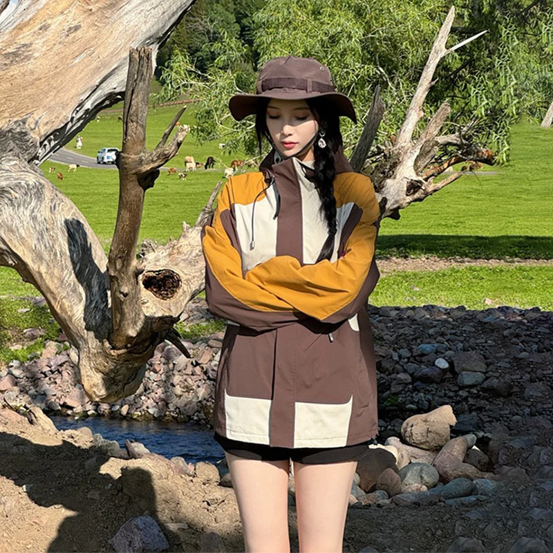 Cappotti da sci unisex impermeabili antivento Giacca da trekking con giunture alla moda per le donne Capispalla con cappuccio con cerniera allentata primavera autunno