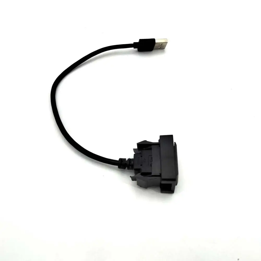 

Автомобильный адаптер-удлинитель USB-порта для скрытого монтажа приборной панели для автомобиля Toyota