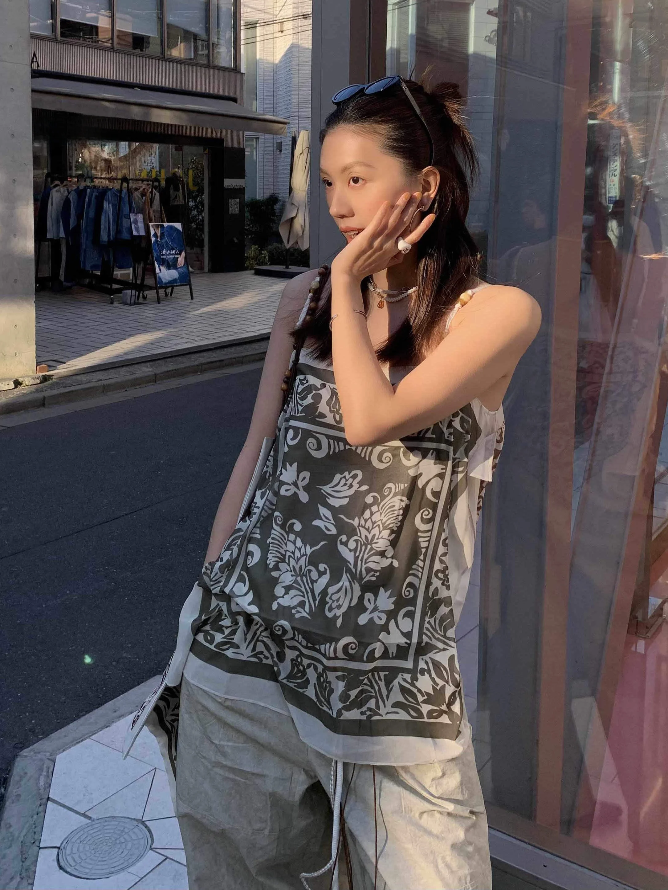 

Женский топ свободного кроя без рукавов с открытой спиной, винтажный топ в богемном стиле с бисерным декором, летняя верхняя одежда, модный тренд