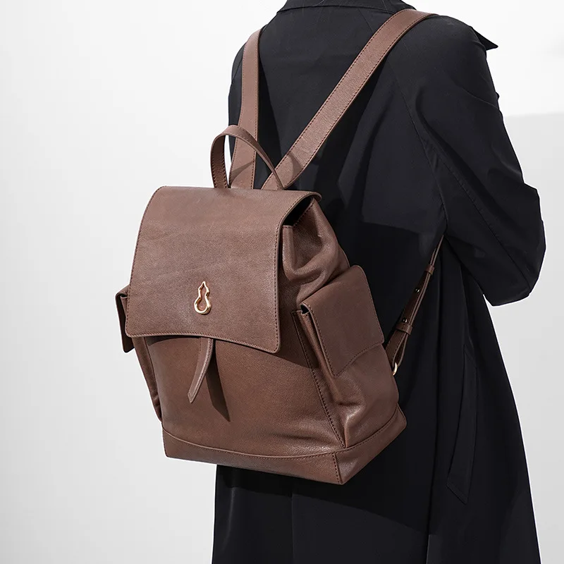 BAMPO 2025 حقيبة جديدة من جلد البقر المحبب حقيبة ظهر نسائية ذات سعة كبيرة حقيبة ظهر من الجلد المدبوغ بالخضراوات