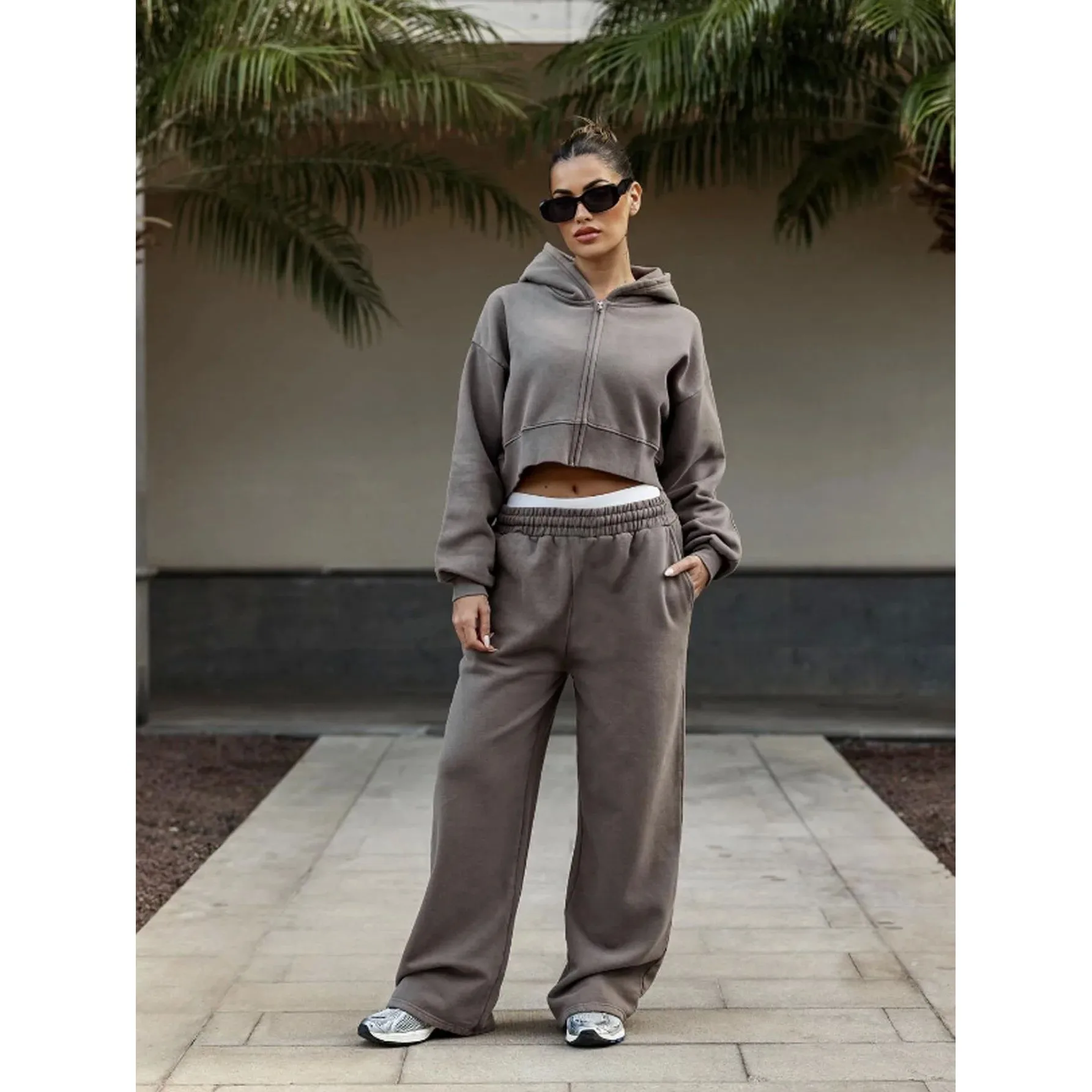 

Женский зимний комплект: толстовка с капюшоном и длинными рукавами, стильный модный ансамбль для женщин среднего возраста, зимняя коллекция