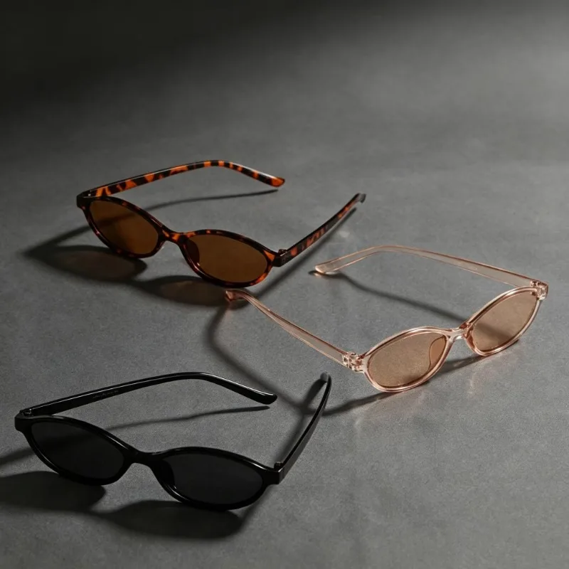 Vintage Small Cat Eye Sunglasses New Leopard Black Designer Small Oval Sun Glasses Retro Fashion Women Sunscreen Glasses UV400
