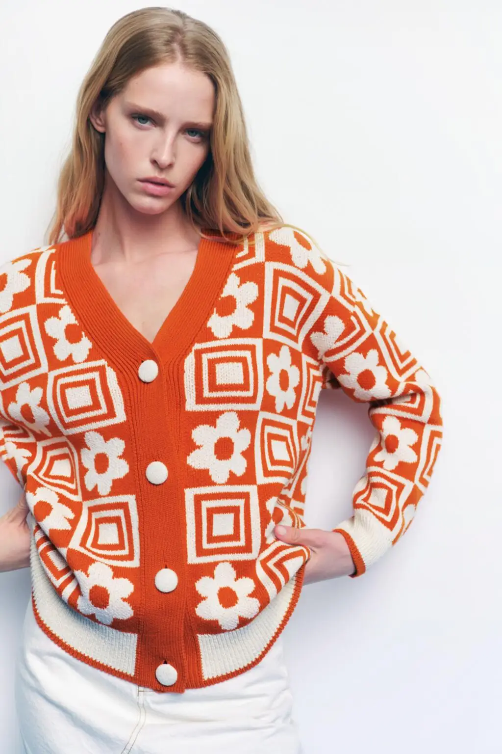 

Женский свободный вязаный свитер V-Ne Jaet, весенняя мода, повседневный длинный открытый кардиган све, цветочная вышивка