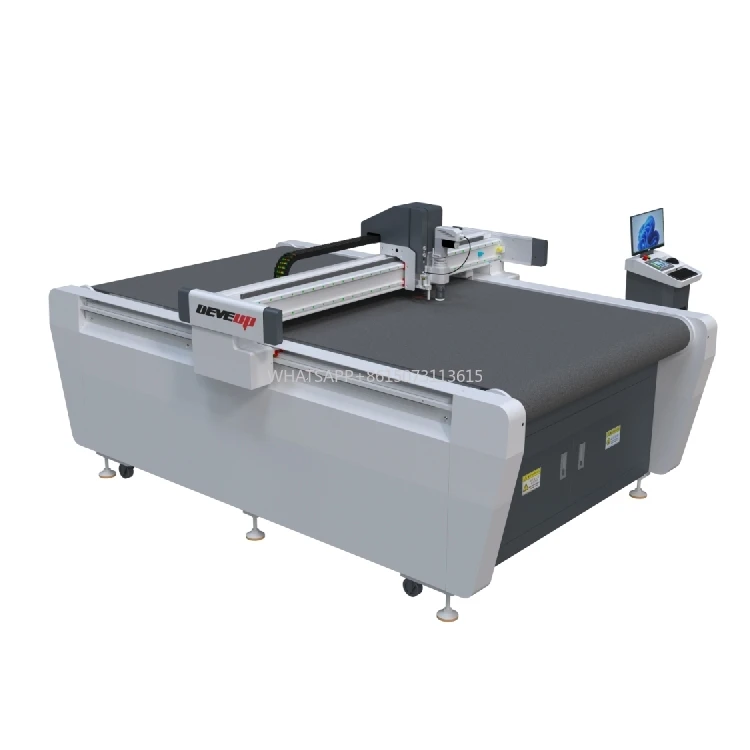 Plotter per macchina da taglio a coltello oscillante con taglierina CNC con alimentazione automatica per il taglio di tappezzeria domestica per indumenti tessili