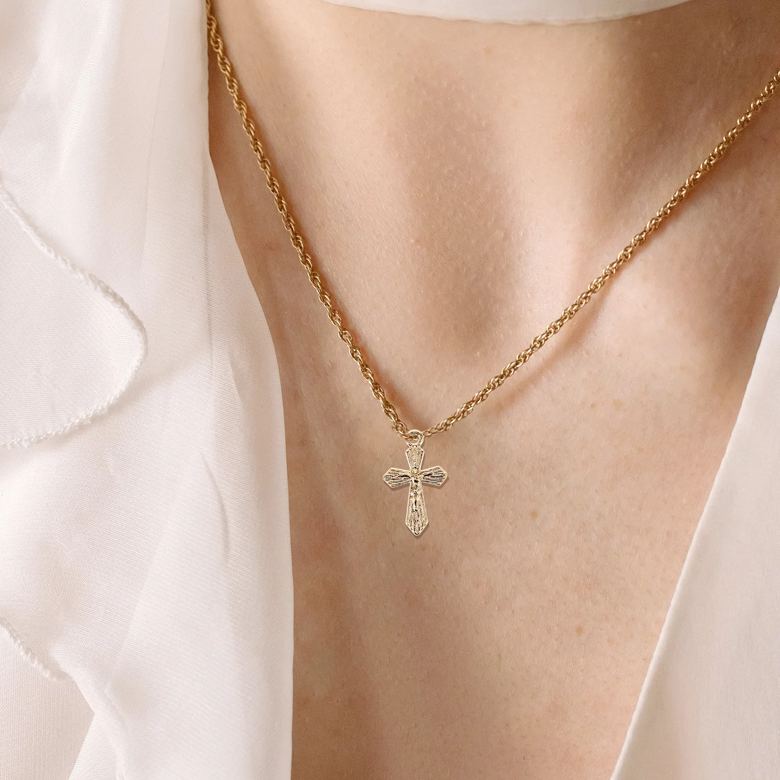 

50Pcs Durable Safe Cross Charms for DIY Jewelry Making Sweater Chains Keychain Bulk Cross Charms for Jewelry Making