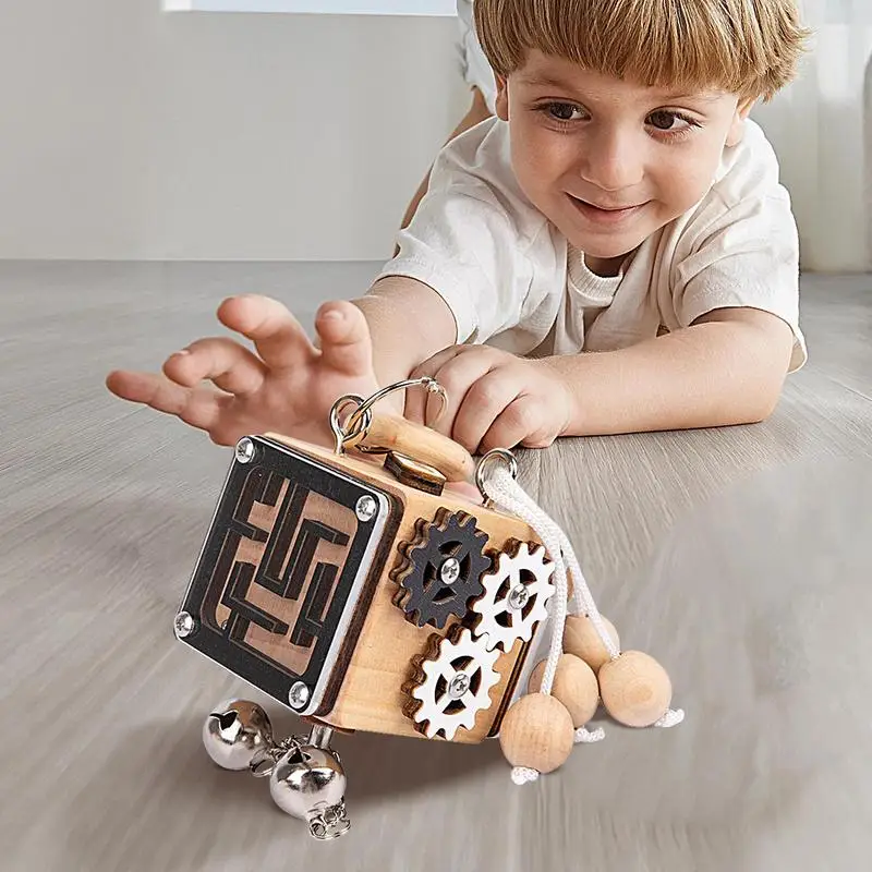 Cubo occupato Giocattolo agitarsi Cubo di legno Giocattolo da viaggio Scheda educativa Giocattolo sensoriale Blocco interattivo Giocattolo agitarsi per bambini di età compresa tra 1 a 3 anni