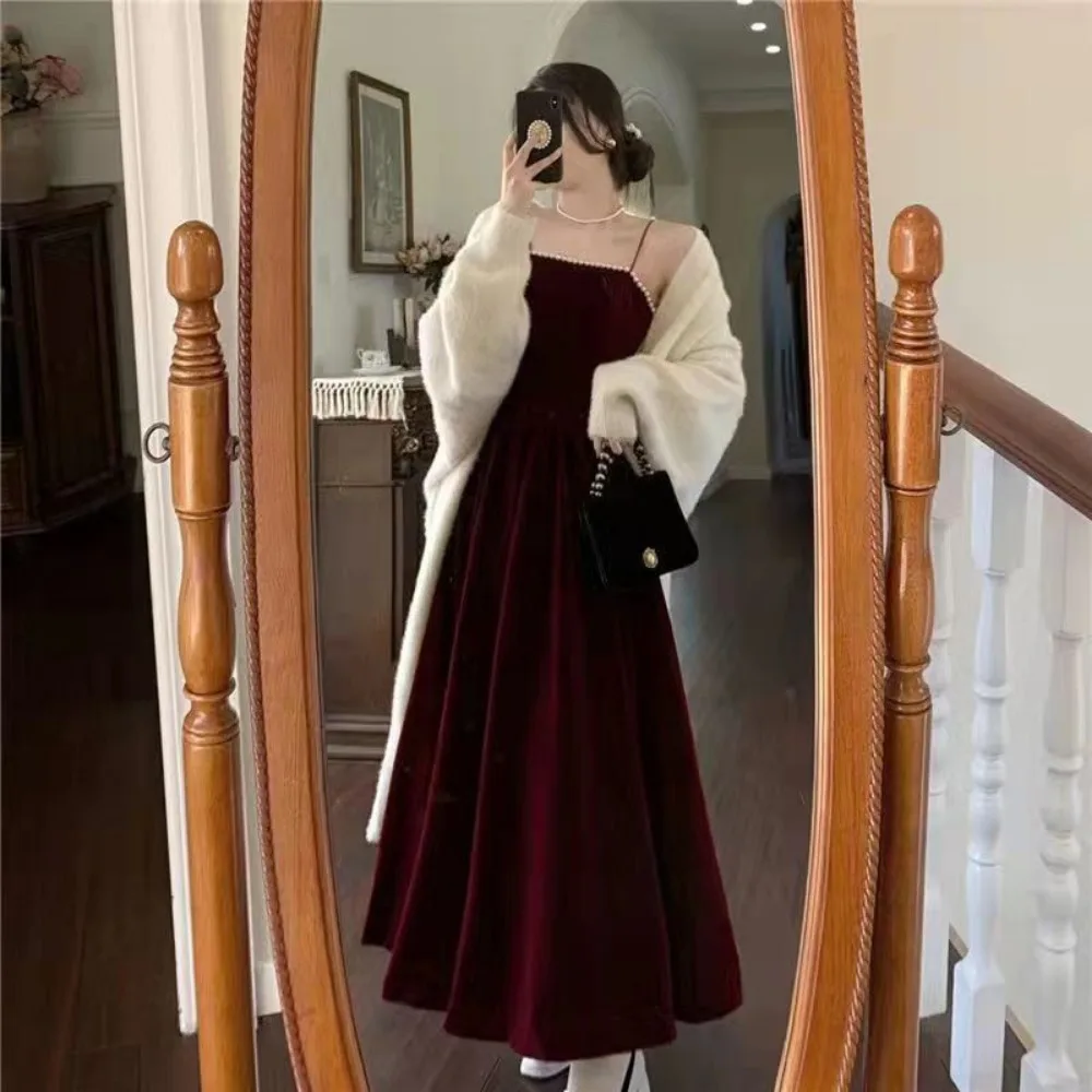 Velvet Spaghetti Strap Burgundy Midi Cocktail Dresses for Women 2024 Elegant Tea Length Prom Midi Dresses