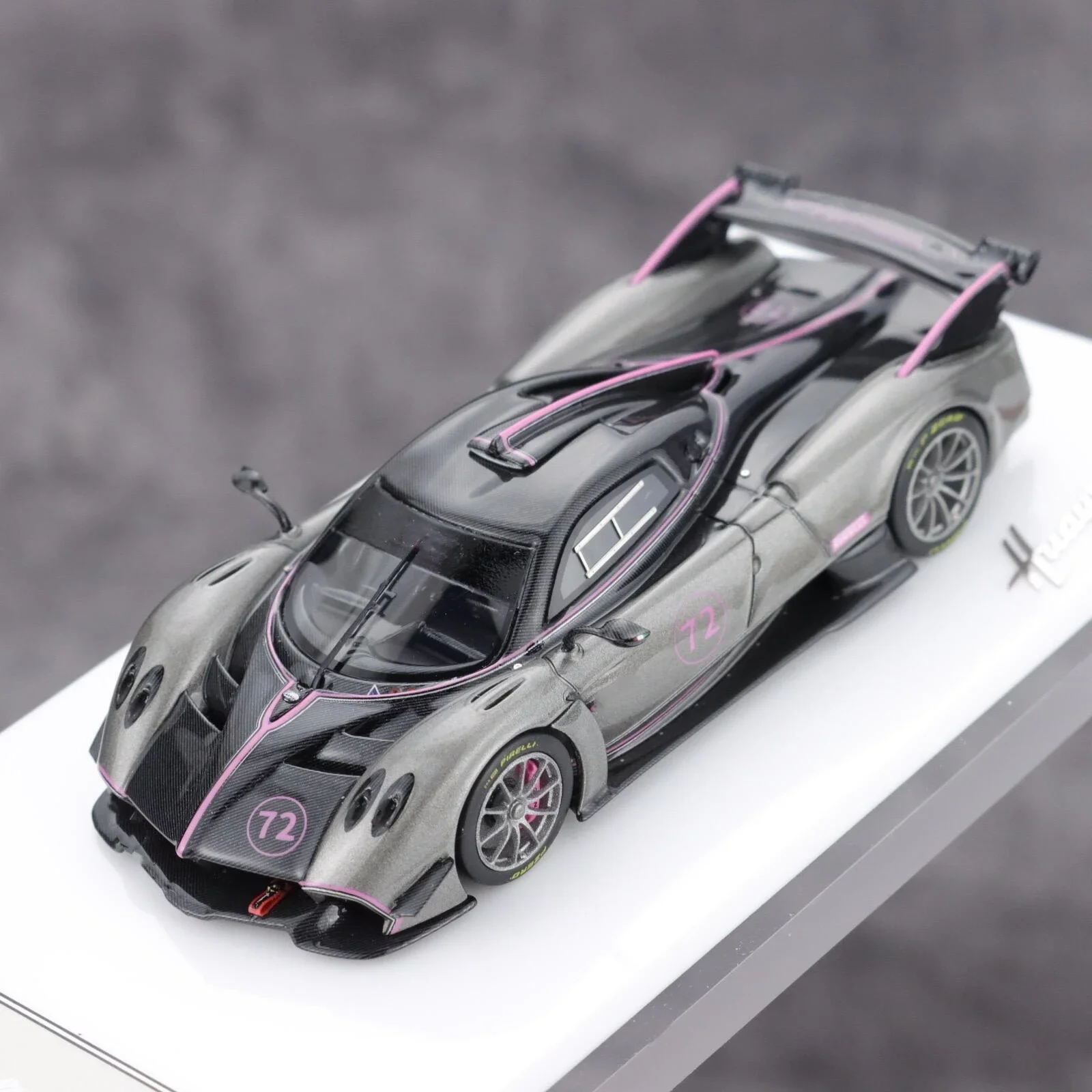 

2025APAxpo DMY&DMH DMY 1:64 zonda R Diecast Model Car Limited edition Collection