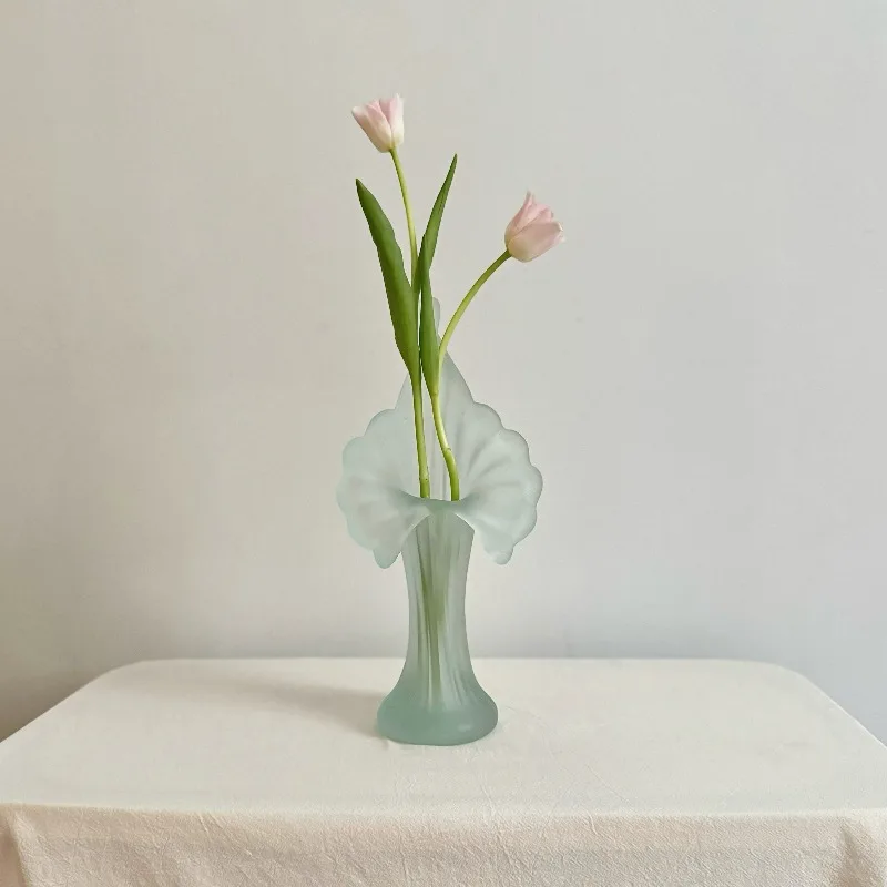 Art Nouveau vintage small-scale flowerware frosted glass vase for living room soft decoration bottle