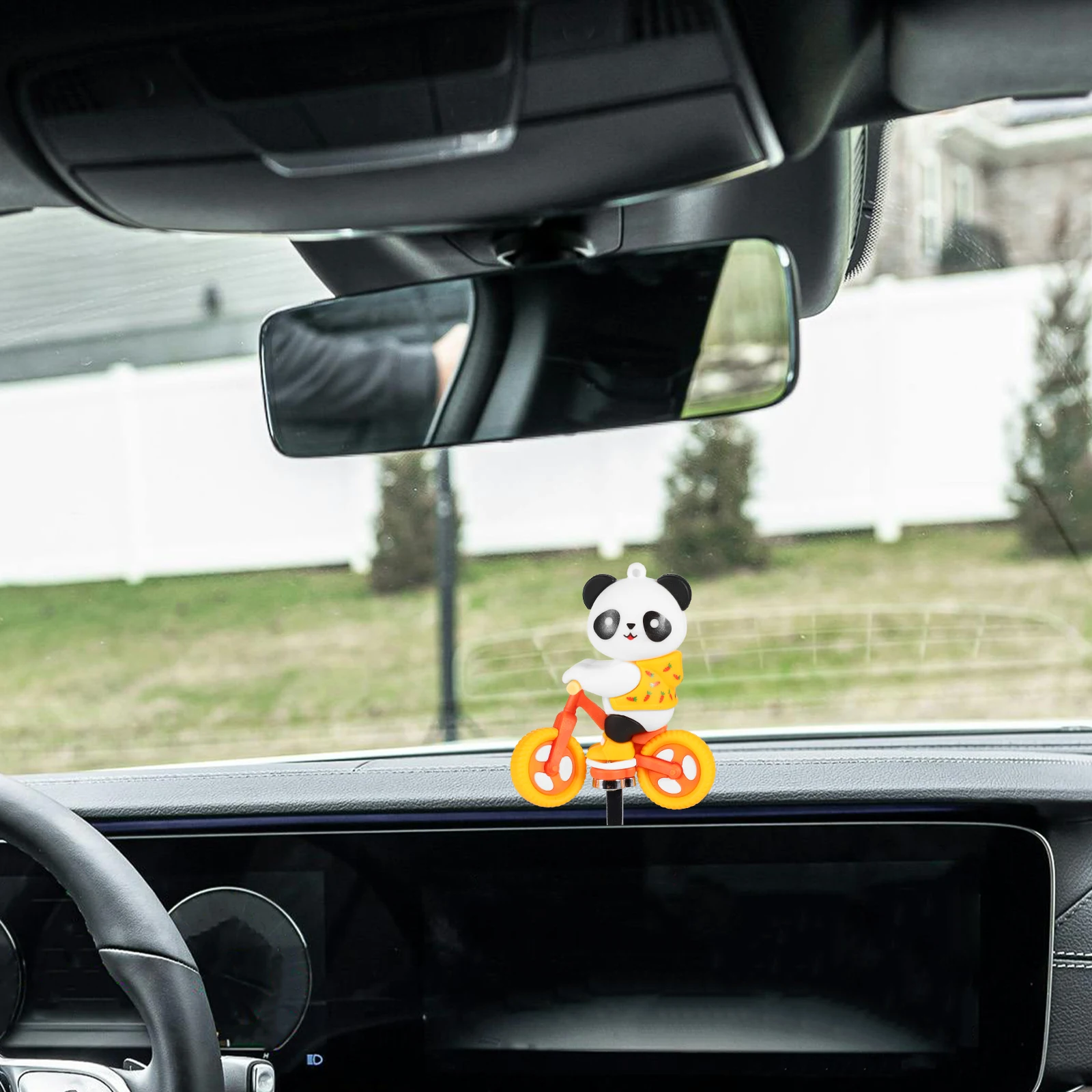 Skateboard Bear Car Ornament Panda Design Materiale Installazione Ornamenti da tavolo Decorazioni Console centrale per automobile