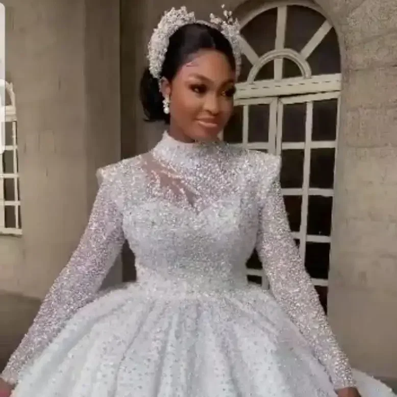 Customized Luxury High Neck Long Sleeve Ball Gown Wedding Dresses Lace Appliqued Sequins Princess Ball Gown Plus Size Robe De Ma