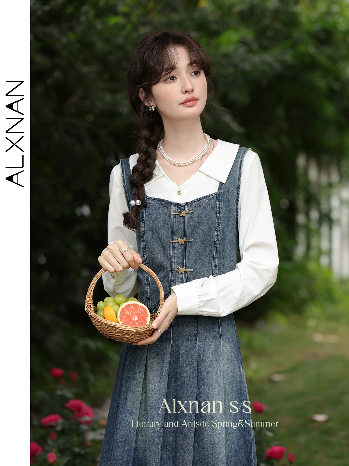 ALXNAN Women's French Retro Denim Vests Square Neck Irregular Hem Butterfly Metal Button Fall Winter Tops Sold Separately L33550