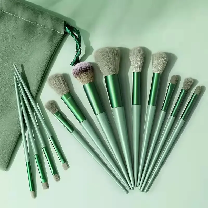 13 Four-season Green Makeup brush set Soft Brush Concealer Brush Blush brush set Brush makeup tools