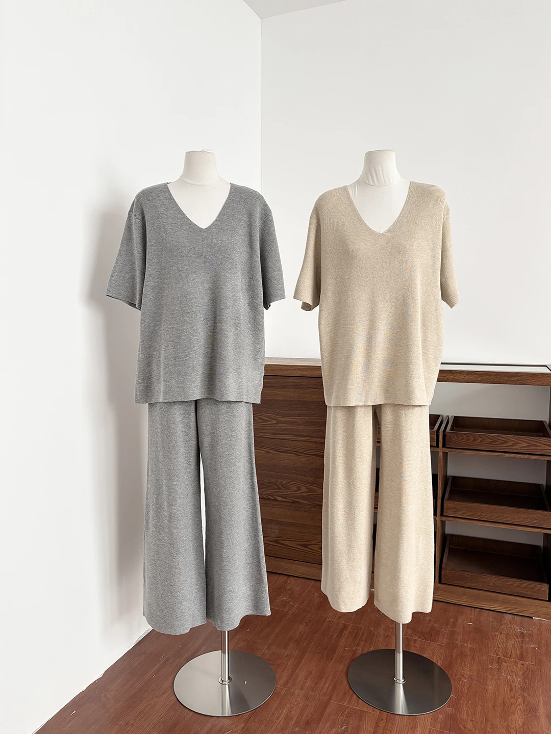 

Loose V-Neck Knitwear High Waist Wide Leg Pants Two-Piece Set Women Summer Lazy Style Slimming Versatile Casual Fashion Ensemble