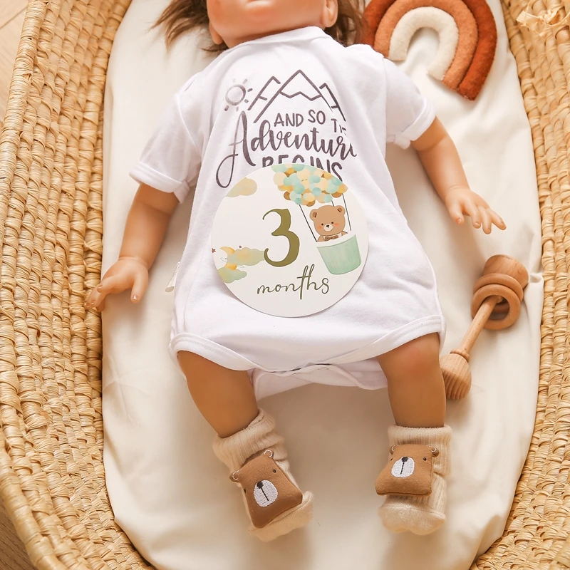 16 Stücke Papier Baby Meilenstein Nummer Monatliche Gedenkkarten Neugeborenen Cartoon Bär Gravierte Alter Fotografie Requisiten Baby Geburt Geschenk – Detail 12