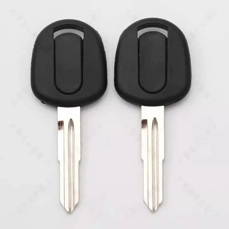 for Buick Excelle key shell right slot boutique car straight plate with chip slot key blank rubber handle shell