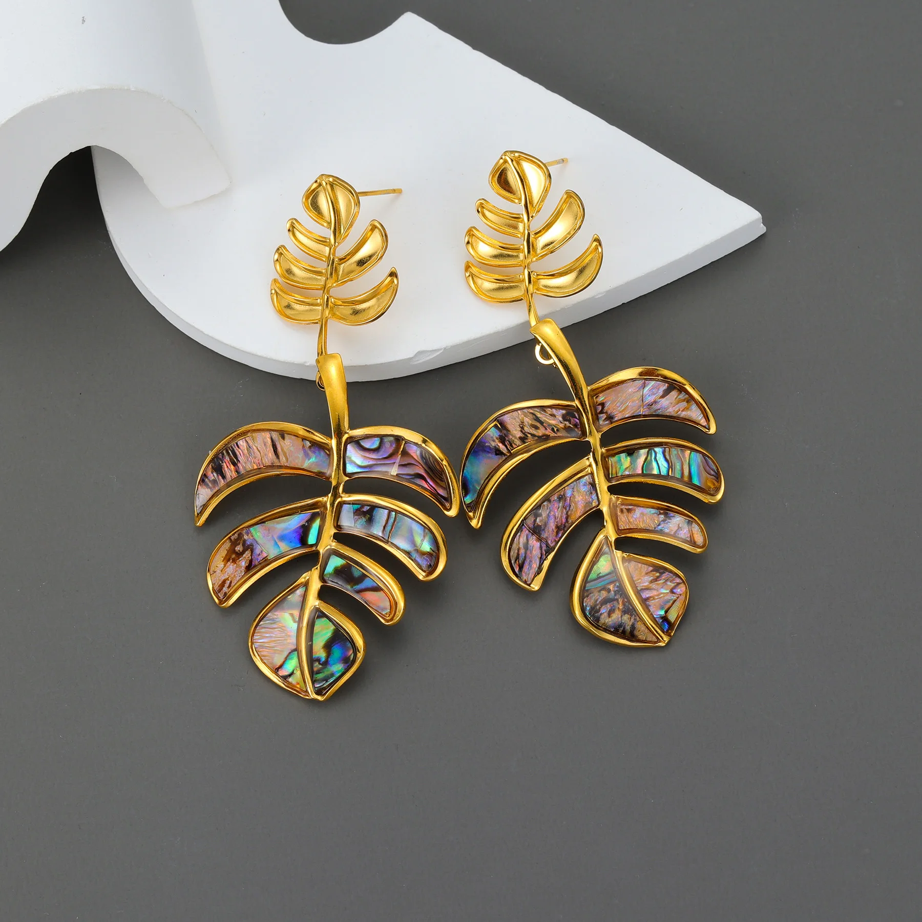 Atoztide Trendy Minimalist Starfish Earrings for Women Girl Stainless Steel Gold Color Irregular Earrings Christmas Jewelry Gift