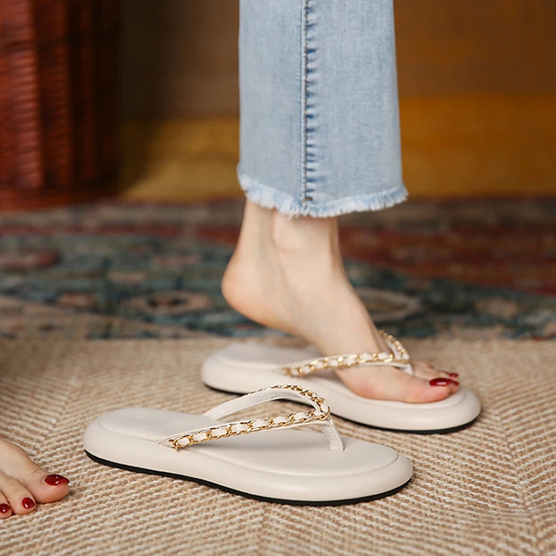 2024 Woman Trend New Summer Gold Buckle Women Slipper Fashion Slip on Ladies Flip Flops Flat Heel Outdoor Casual Shoes Sandalias