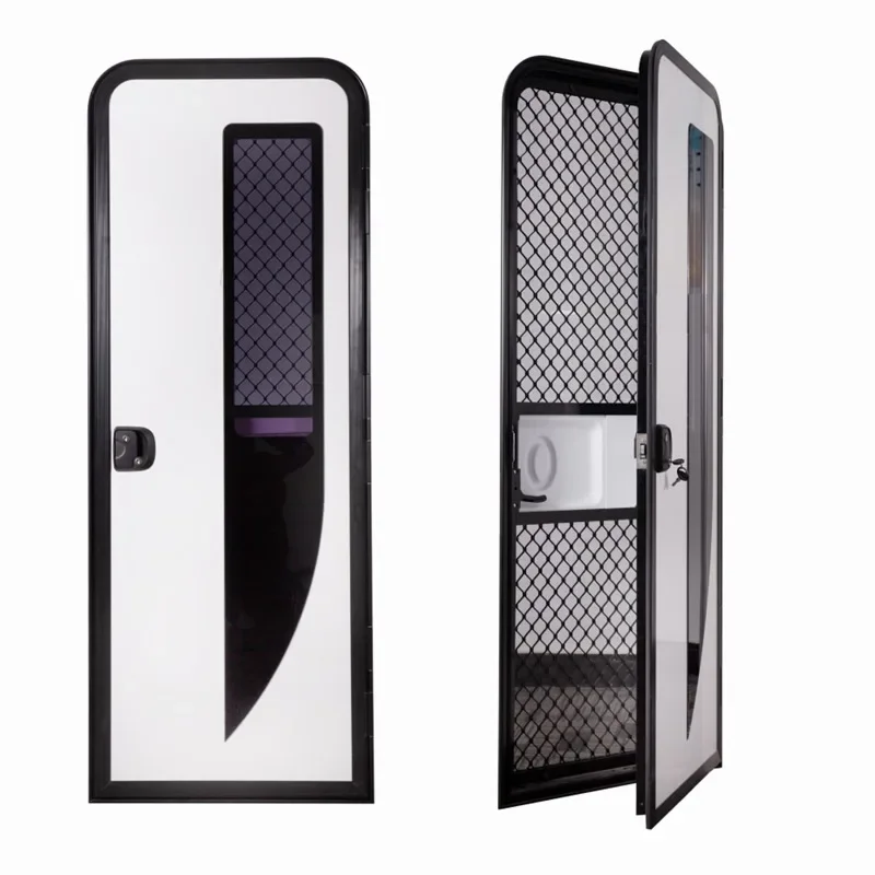 Chase box cargo heavy truck back camel towing middle door knife door, with sunshade and mosquito proof